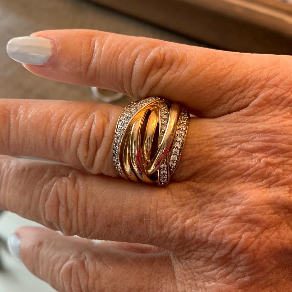 Gold tone ring